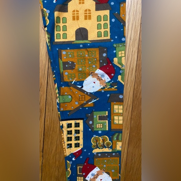LuLaRoe Christmas Santa Leggings One Size - Picture 4 of 5